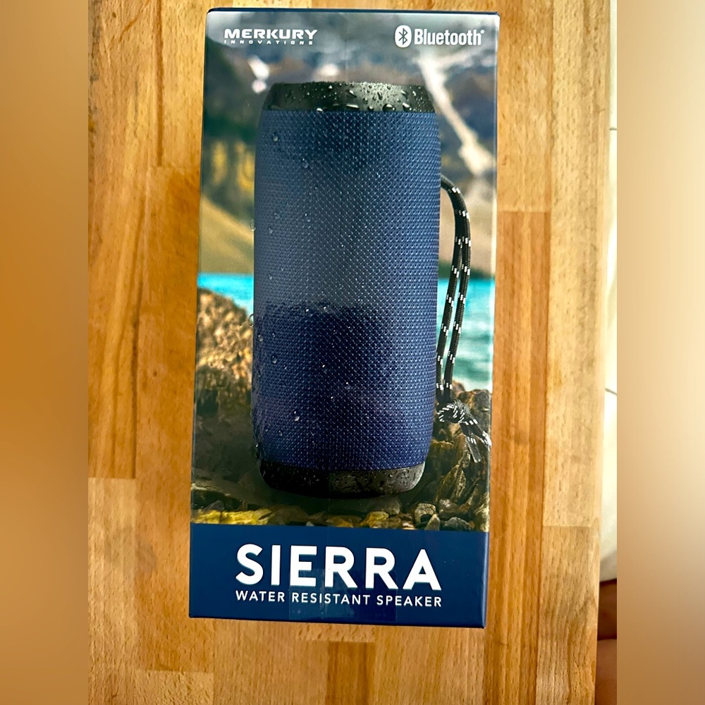 Sierra water proof blue tooth speaker